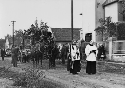 Pohřeb chodovské farnice Janičky Náglové – 1958