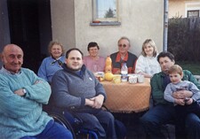 s rodinou na chalupě v Lomnici, 2009
